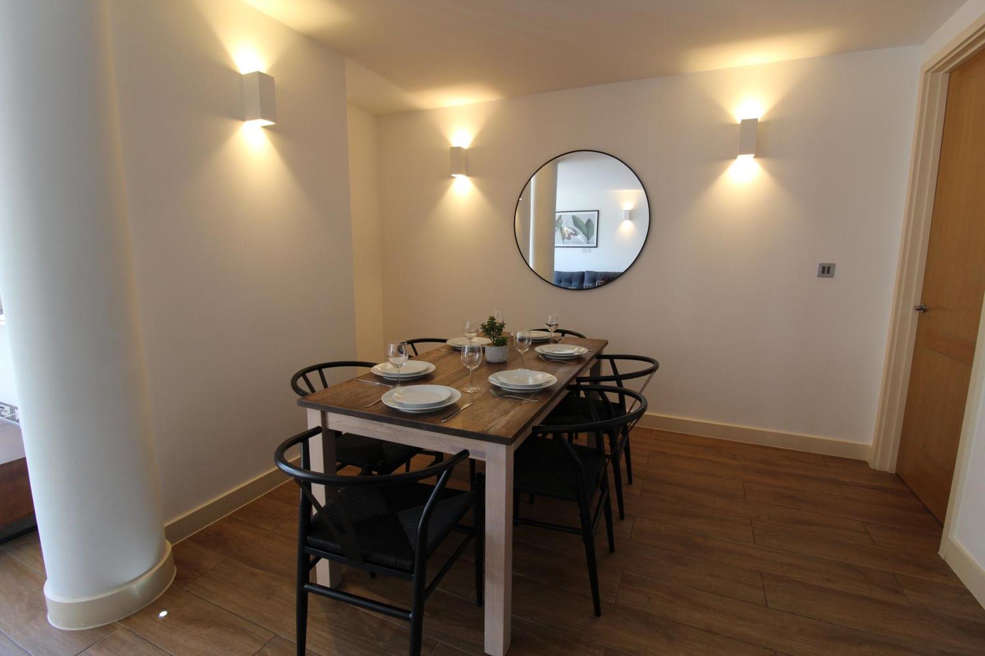 Kew Bridge By Viridian Apartments מראה חיצוני תמונה