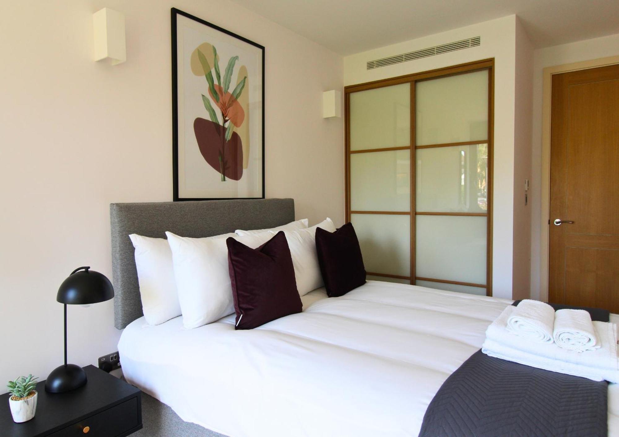 Kew Bridge By Viridian Apartments מראה חיצוני תמונה